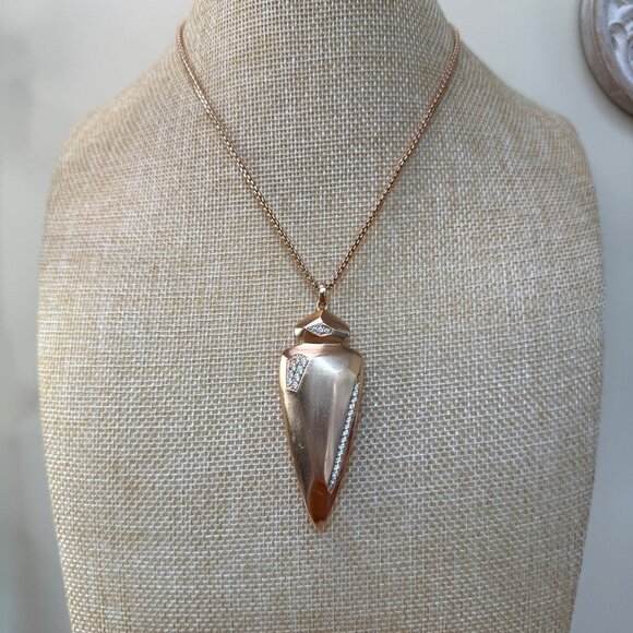 Kendra Scott Staley Arrowhead Pendant Rose Gold Necklace With Crystal Accents - Picture 2 of 13